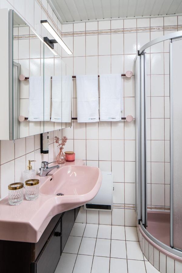 Ferienwohnung Velden Am See - 24 Holiday Mit Seezugang Velden am Worthersee Bagian luar foto