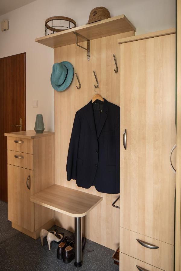 Ferienwohnung Velden Am See - 24 Holiday Mit Seezugang Velden am Worthersee Bagian luar foto